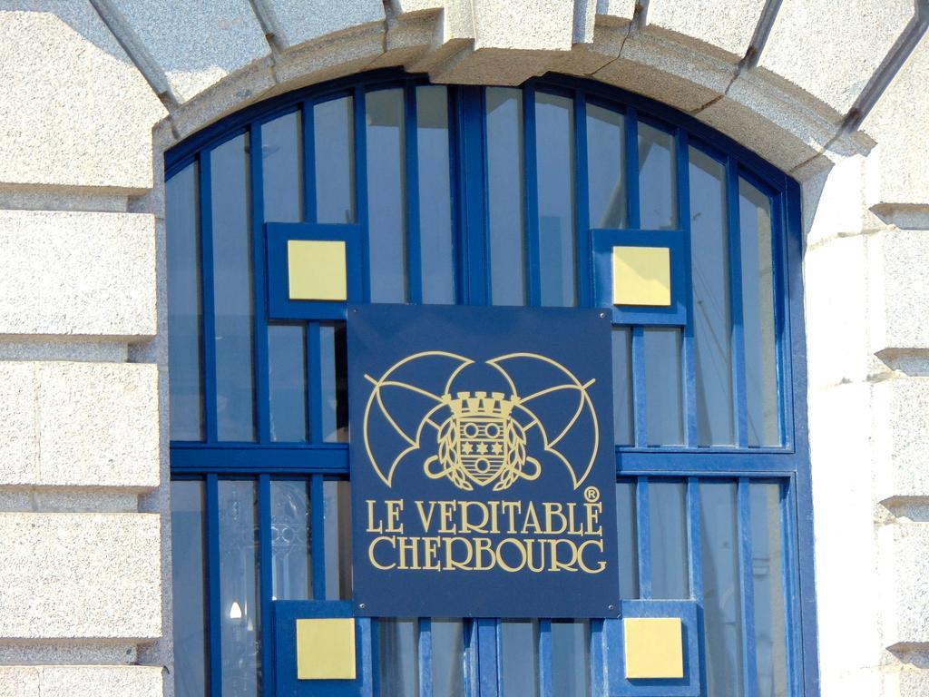 Hotel De La Croix De Malte Cherbourg-en-Cotentin Bagian luar foto